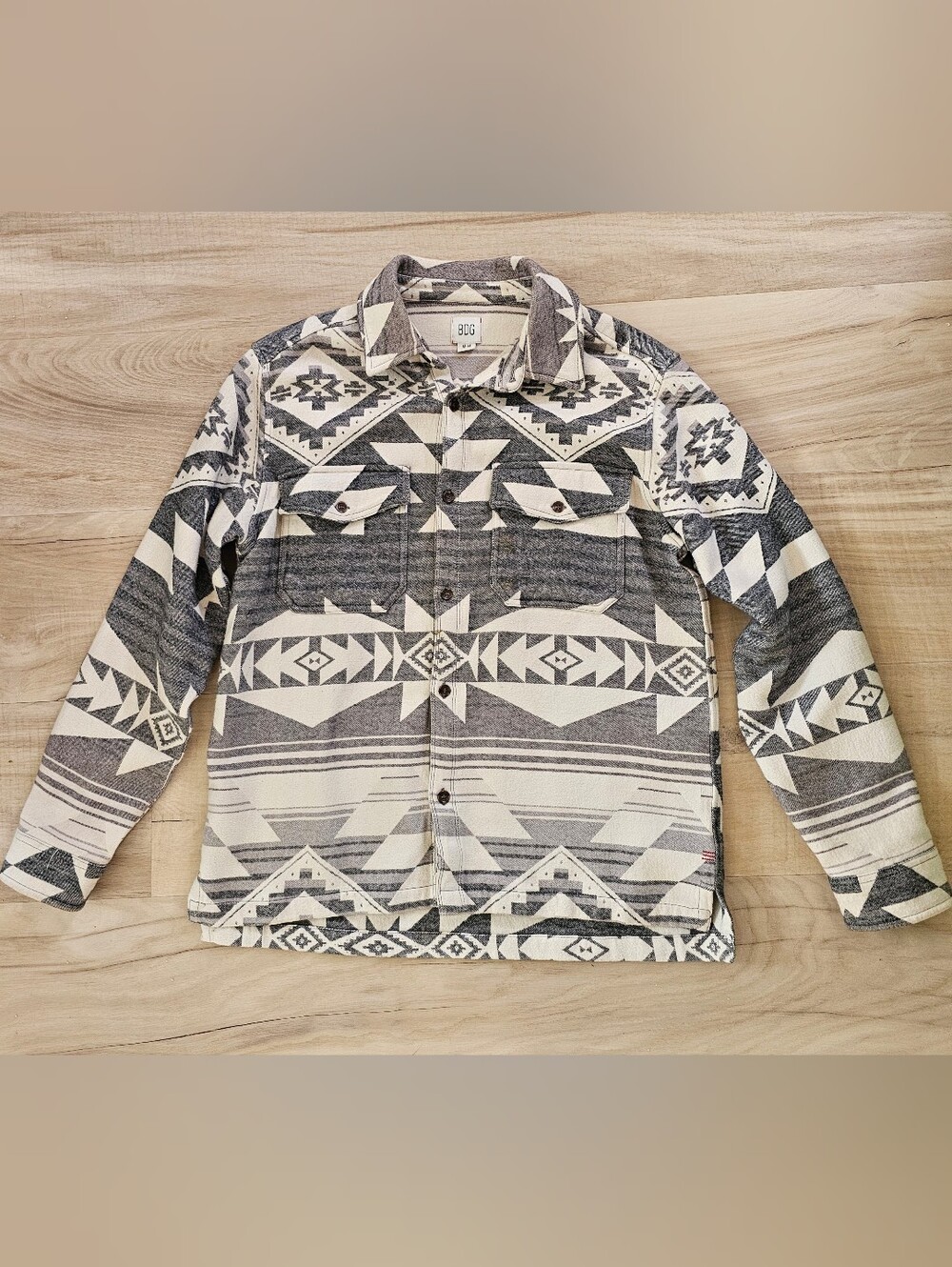 BDG Urban Outfitters Southwestern Design 100% Cotton Flannel Shirt Jacket Sz M